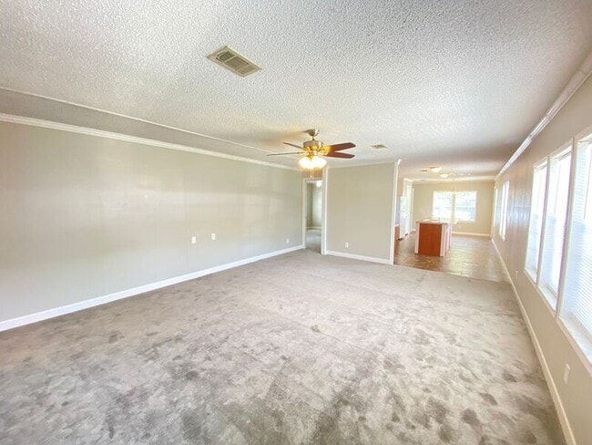 Building Photo - 1504 Carlisle Dr