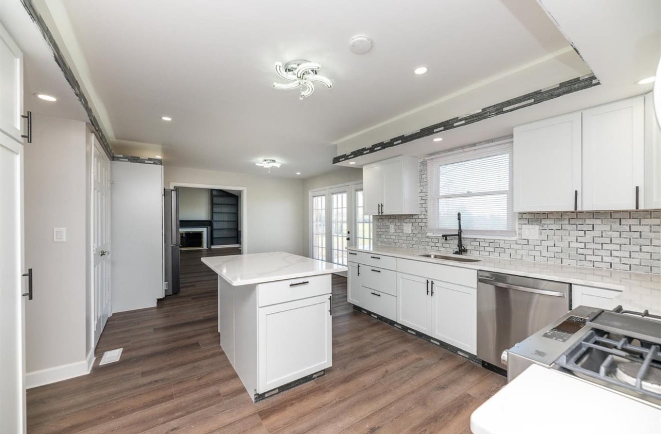 Building Photo - 8237 Eagle Ridge Dr