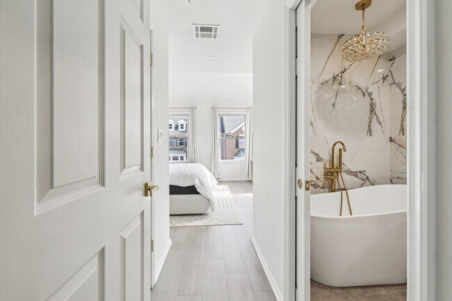 Building Photo - 458 Buffalo Ct