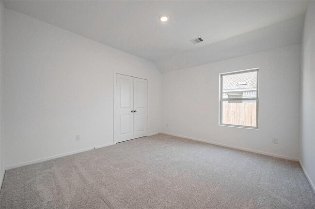Building Photo - 5119 Whispering River Dr
