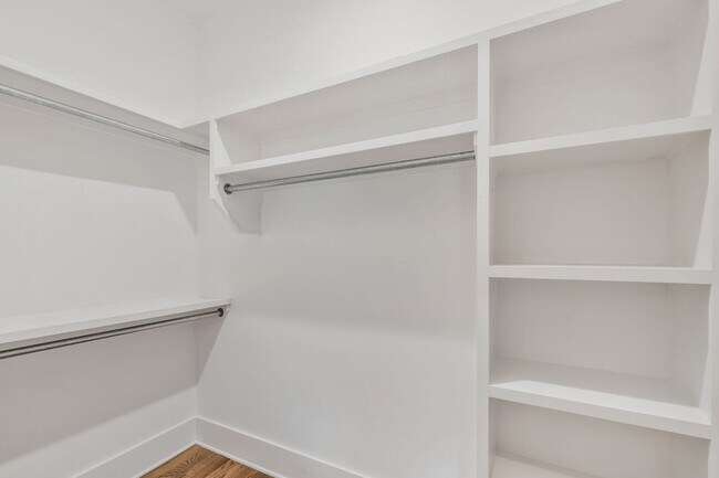 Building Photo - 59 Brookwood Terrace