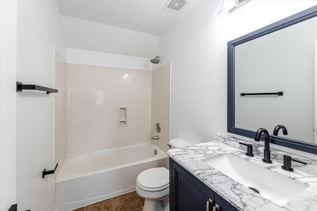 Building Photo - 150 S Star Ridge Cir