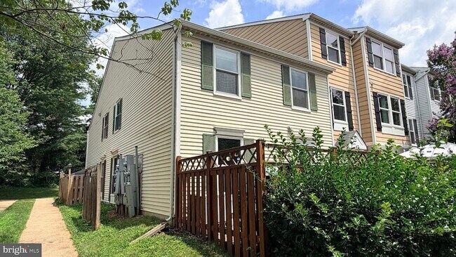 Building Photo - 40 Whitechurch Ct