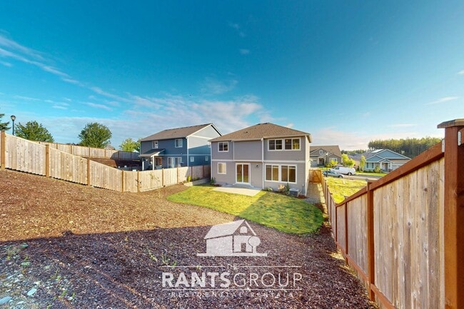 Building Photo - Modern 3-Bed Home in Steilacoom Ridge w/ AC, Fenced Yard and Easy Commute to JBLM!