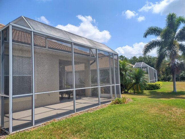 Building Photo - Seasonal Short-Term Rental in Pelican Pointe and Country Club Community!