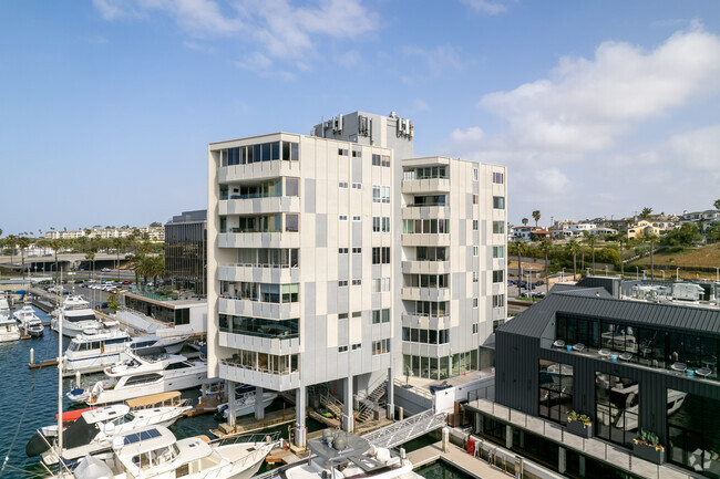 Building Photo - The Towers, Newport