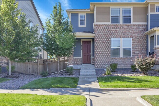 Building Photo - $2,595.00, 3 bed, 2.5 bath Townhouse in Au...