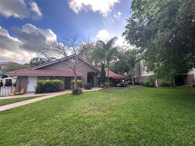 Building Photo - 10131 W Sunrise Blvd