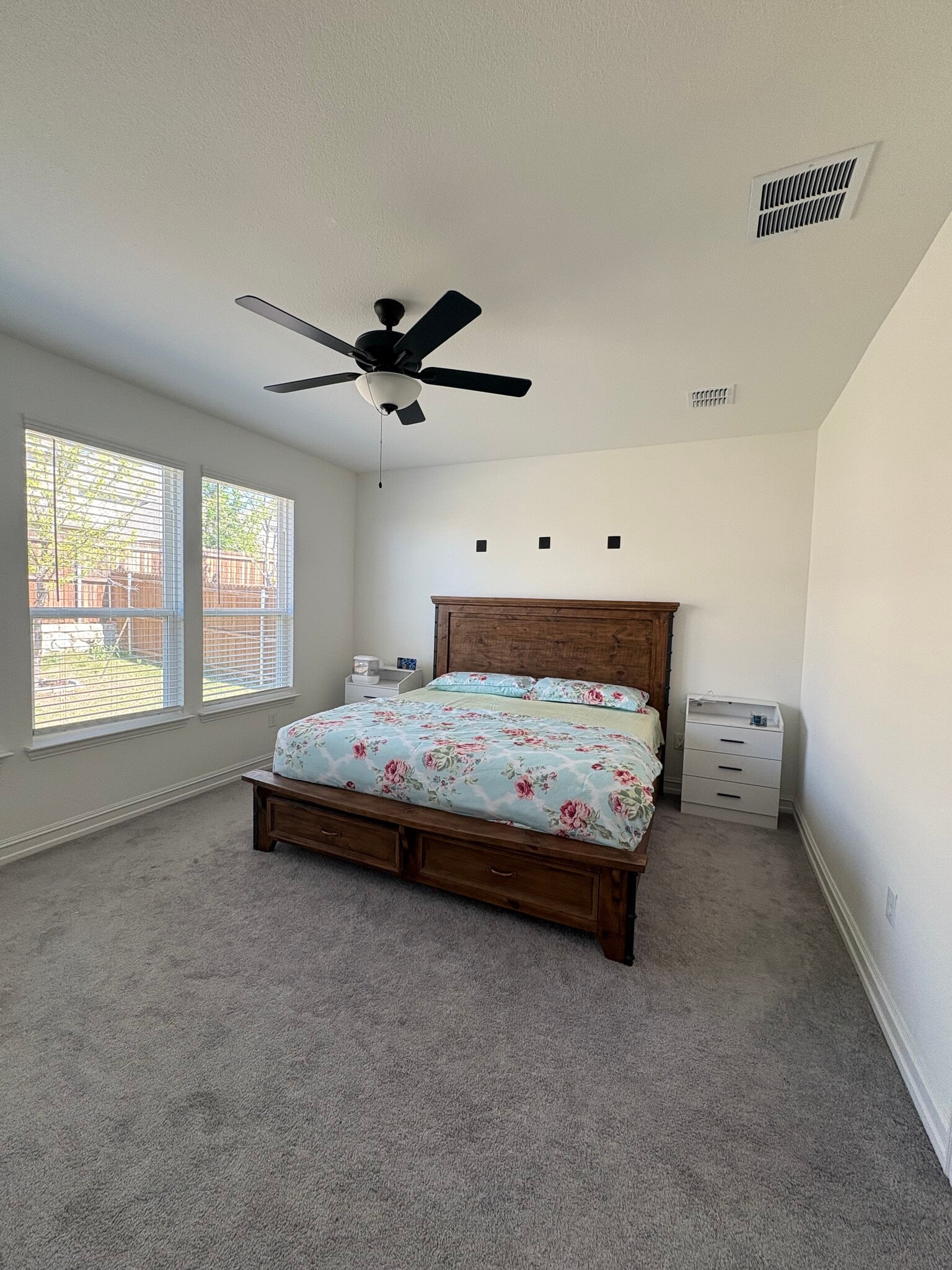 Building Photo - 3624 Cadogan St