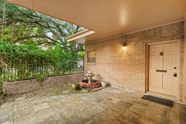 Building Photo - Charming Home with Expansive Backyard on a...