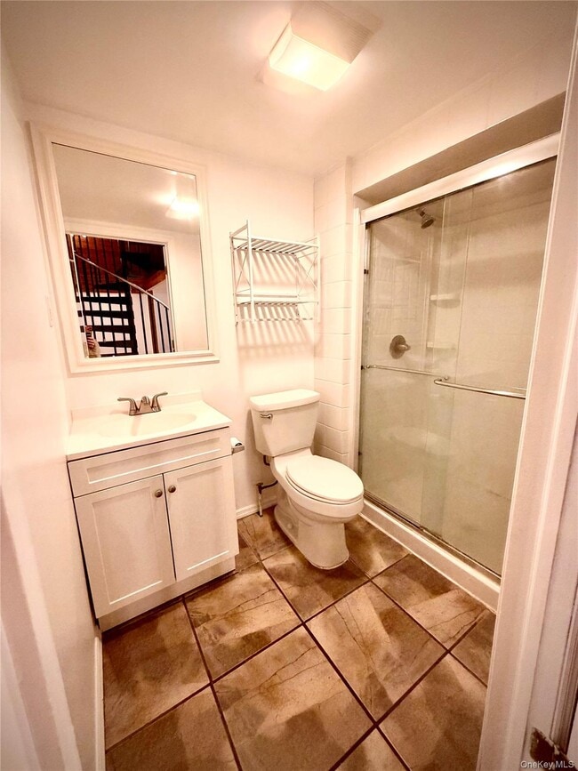 Building Photo - 13 Spring St