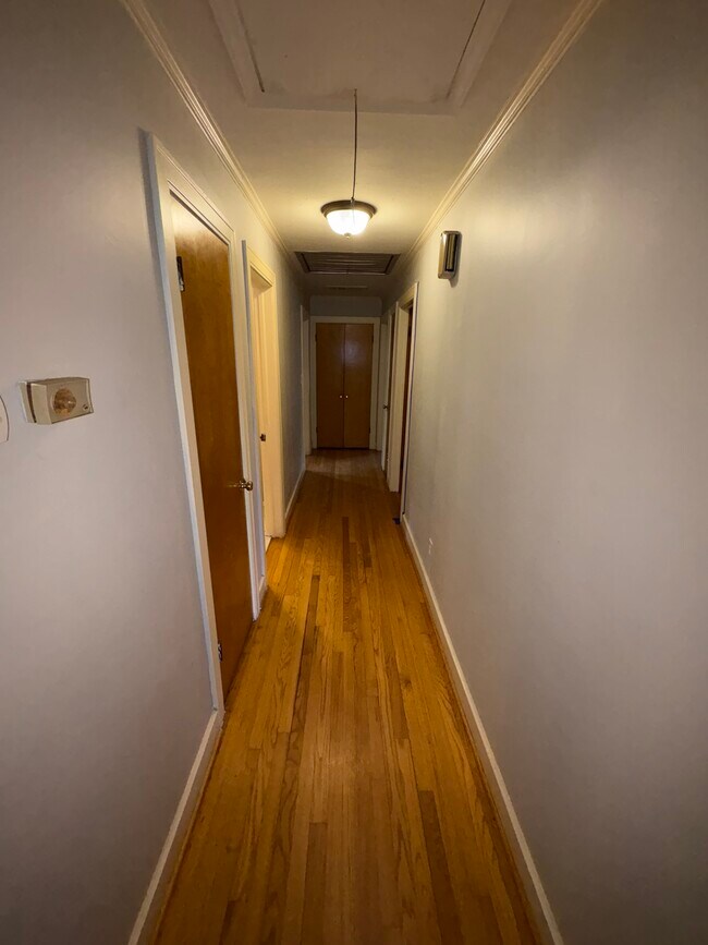 Building Photo - 508 Trail Two