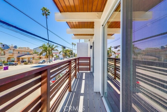 Building Photo - 6715 E Ocean Blvd