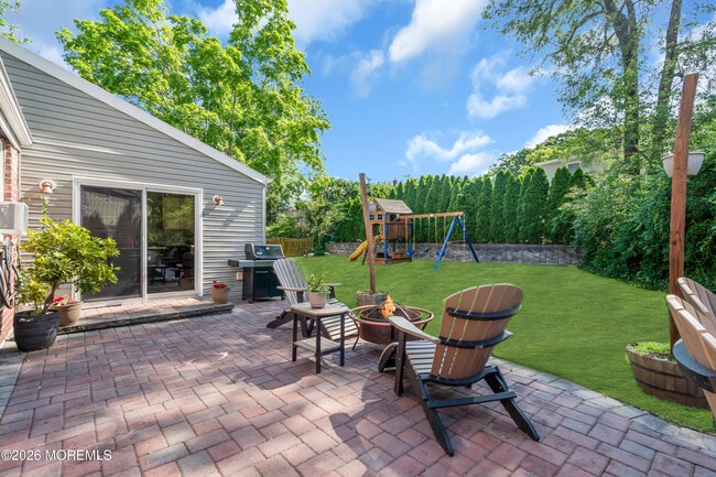 Building Photo - 519 Ryeside Ave