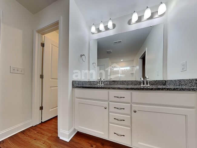 Building Photo - 3471 Shady Cove Ct