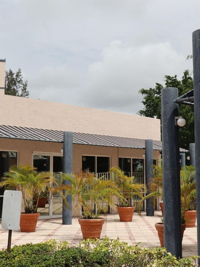 Building Photo - 6995 NW 186th St