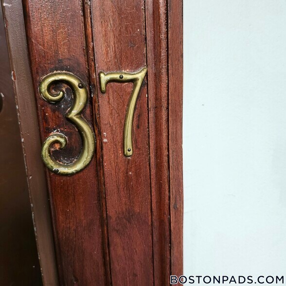 Building Photo - 163 Summer St