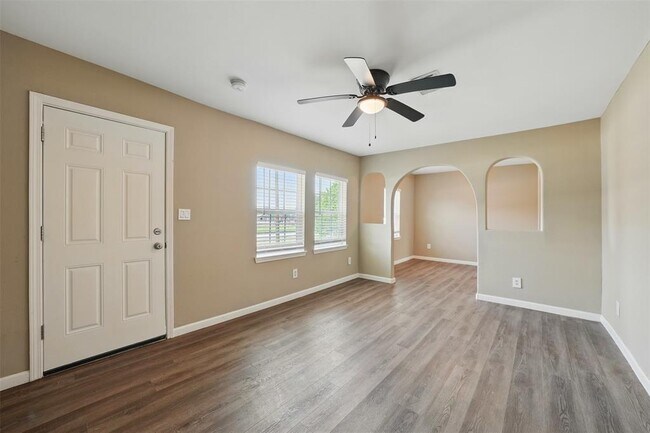 Building Photo - 3615 Seabrook St