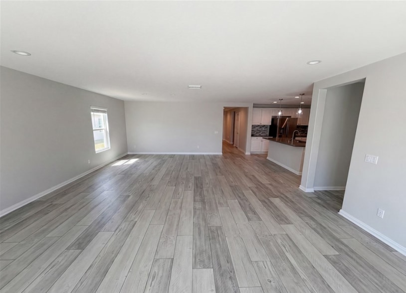 Building Photo - 26666 Dash Dr