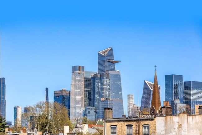 Building Photo - 634 Garden St