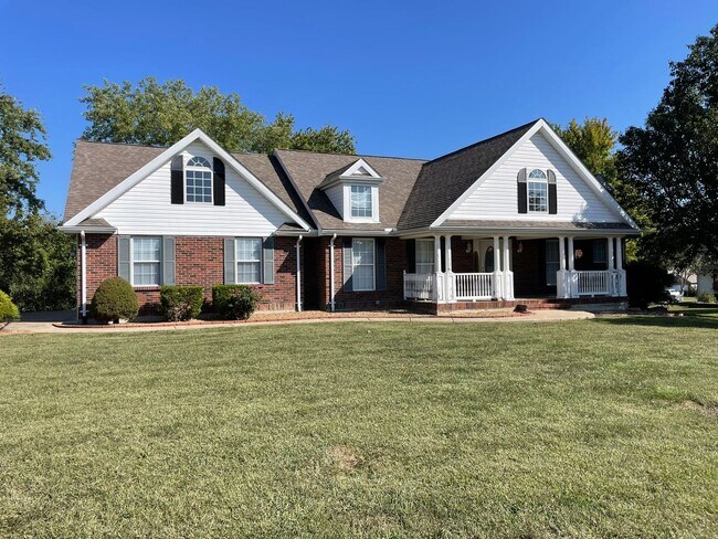 Building Photo - 4 Bed 3 Bath For Rent in Troy, MO