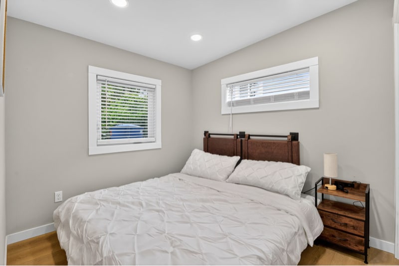 Building Photo - 8140 9th Ave SW