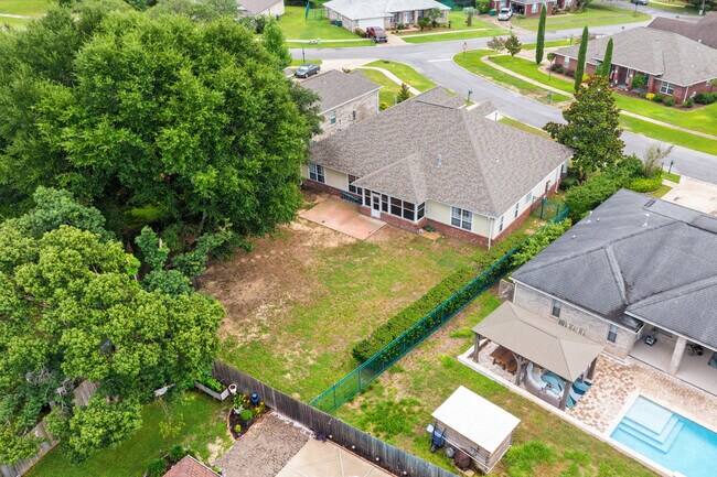 Building Photo - 2899 Chanterelle Cove