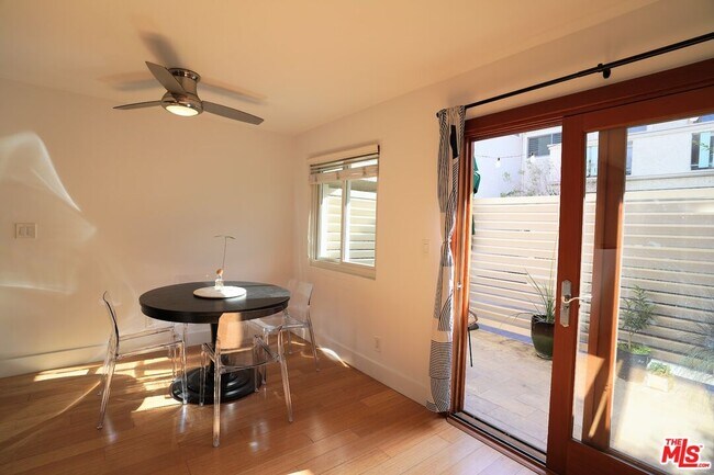 Building Photo - 2016 Euclid St