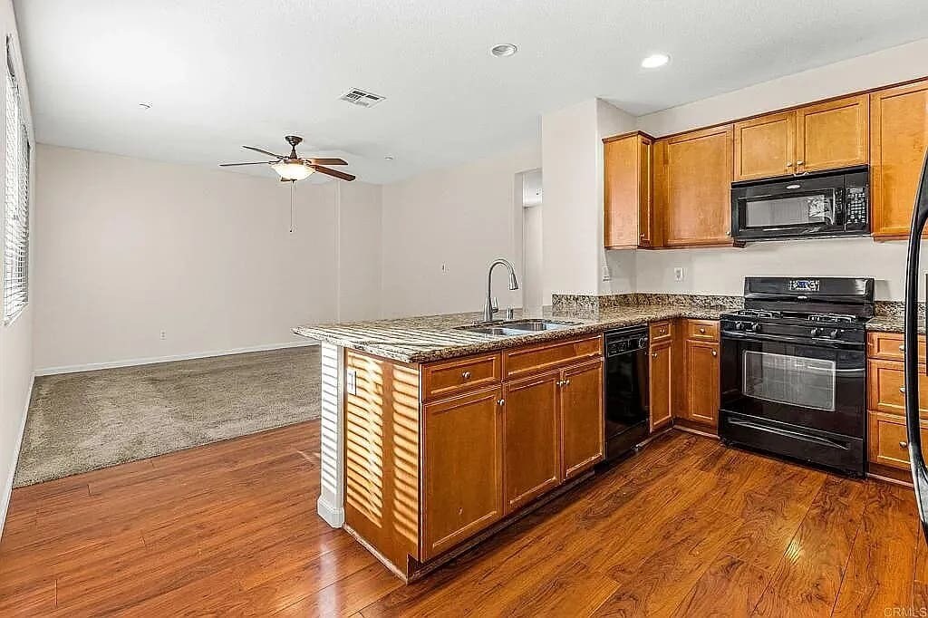 Building Photo - 27580 Darrington Ave