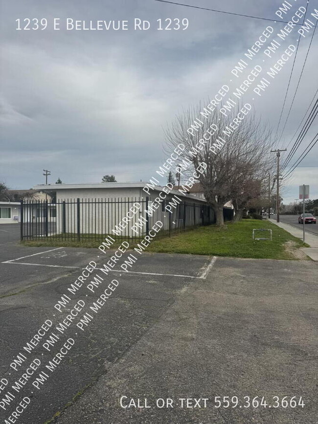 Building Photo - Charming Studio Apartment in Atwater – Con...