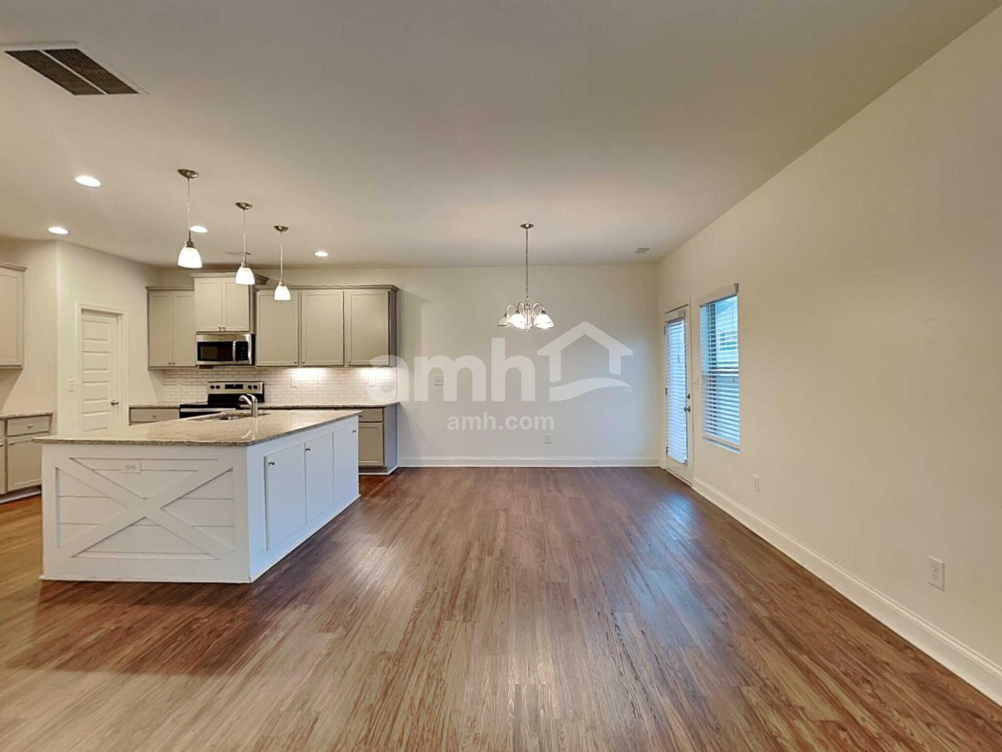 Building Photo - 460 Omnia Ridge Way