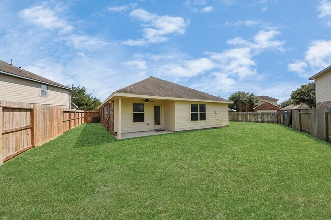 Building Photo - 13810 Beckledge Ln