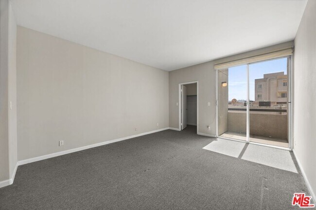 Building Photo - 1240 S Corning St
