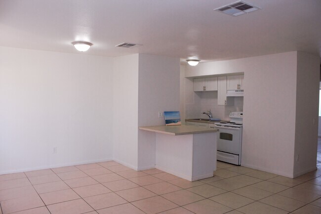 Building Photo - 33590 Shifting Sands Trail