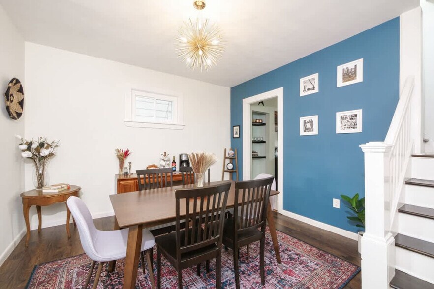 Building Photo - 2156 W 34th Pl