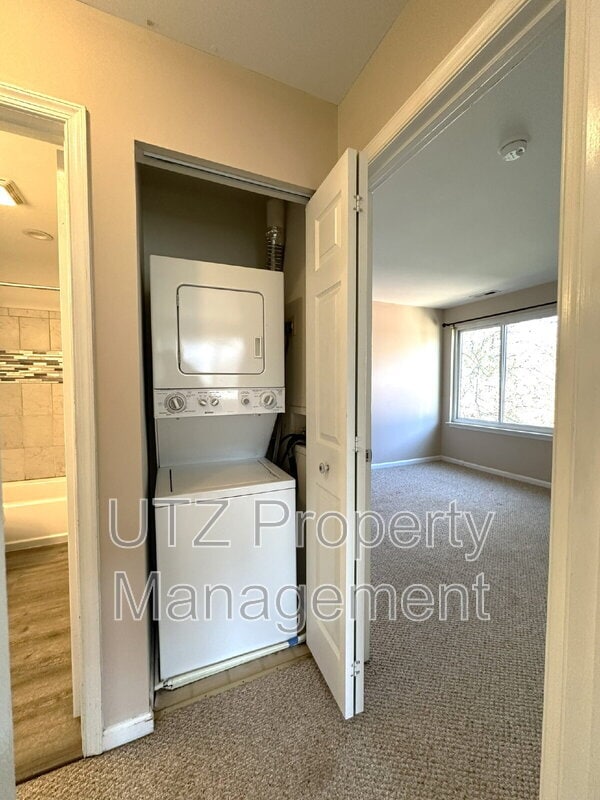 Building Photo - 1111 Castle Harbor Way