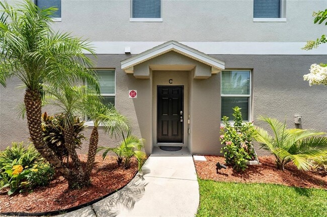 Building Photo - 6522 S Goldenrod Rd