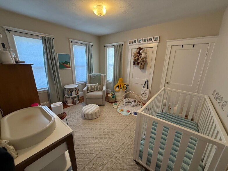 Building Photo - 7 Nottingham St