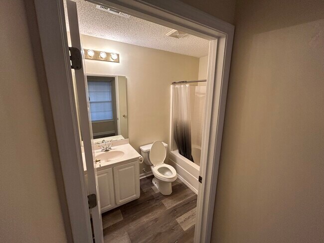 Building Photo - 4810 Innisbrook Ct