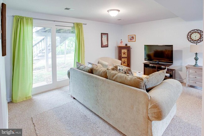 Building Photo - 13888 Montoclair Ln