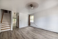 Building Photo - 97 Bowe Ave