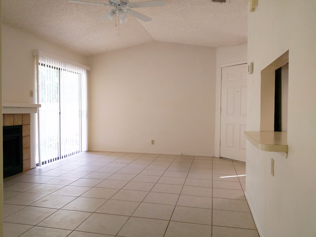 Living Room - 2527 Corian Glen Dr