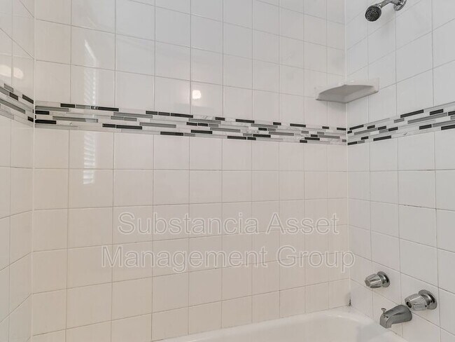 Building Photo - 429 NW 11th St