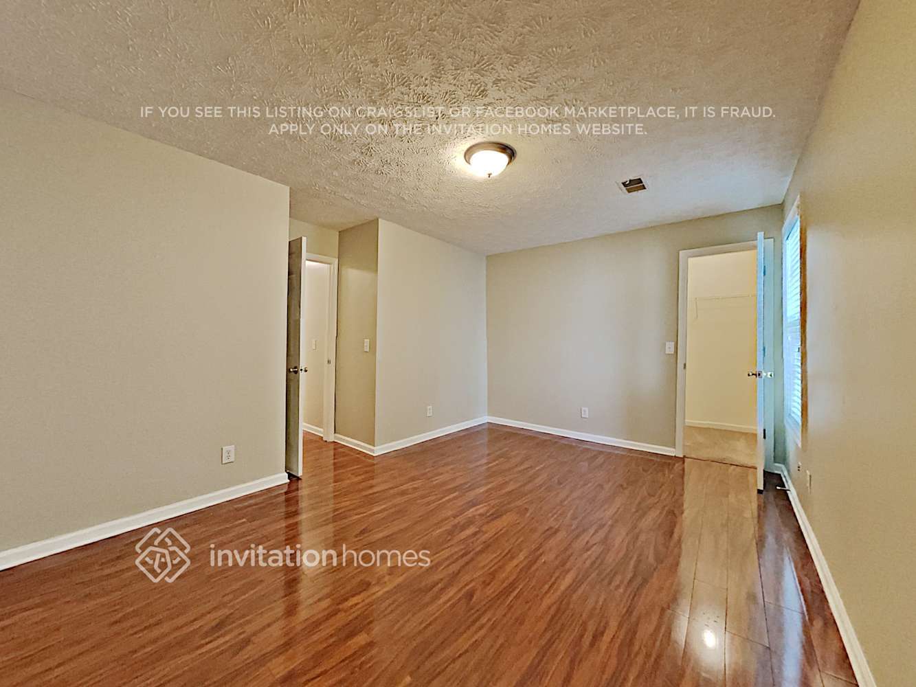 Building Photo - 207 Weatherstone Crossing
