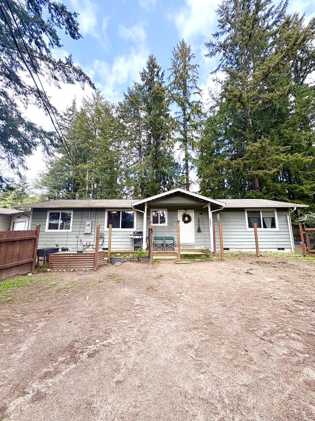 Building Photo - 13590 NW Coho Run