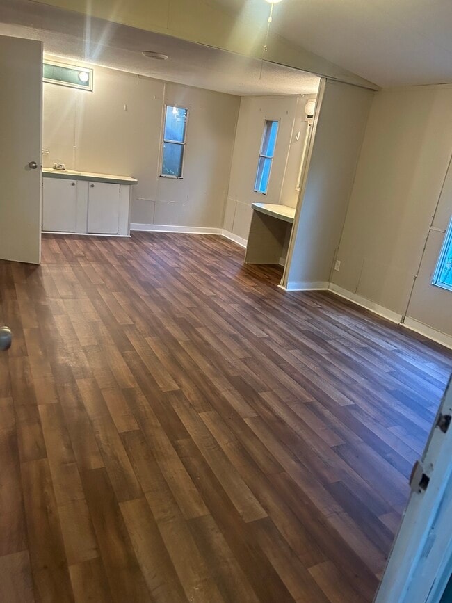 Building Photo - 1670 Q T Todd Dr