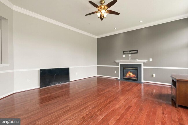 Building Photo - 12310 Houndwood Way