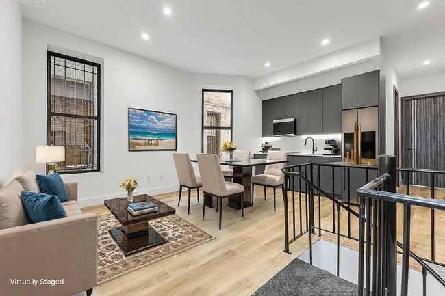 Primary Photo - 314 W 51st St