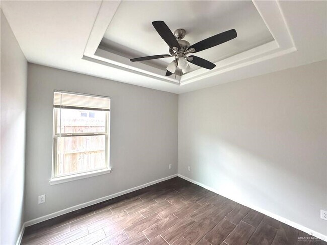 Building Photo - 1304 Alta Vis Dr