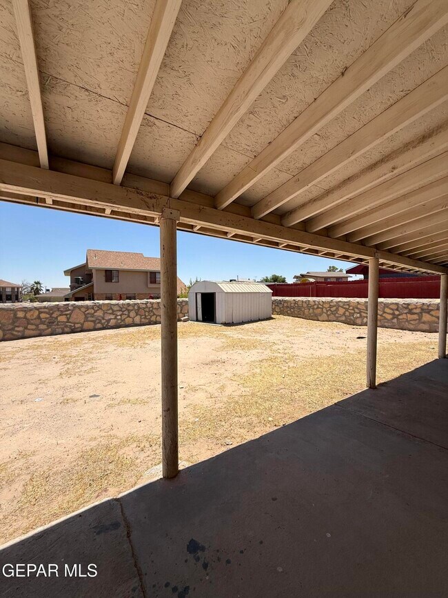 Building Photo - 11708 Sierra Azul Dr